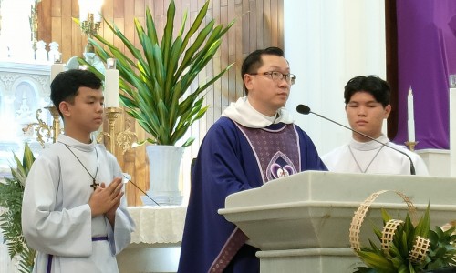 TĨNH TÂM MÙA CHAY 2023_ BÀI GIẢNG CHA GIUSE MARIA NGUYỄN HỒNG PHÚC (NGÀY THỨ I).